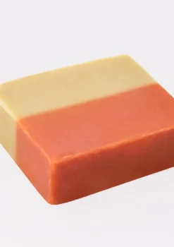 Bluefyn Relaxing Body Soap Scottish Blossom Honey 85g
