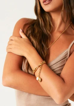 Frankie Gold Chunky Pearl Shell Details Chain Bracelet